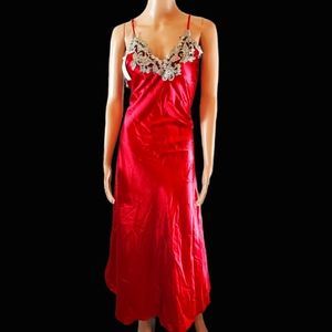 Silksilky Nightgown NWT size XL